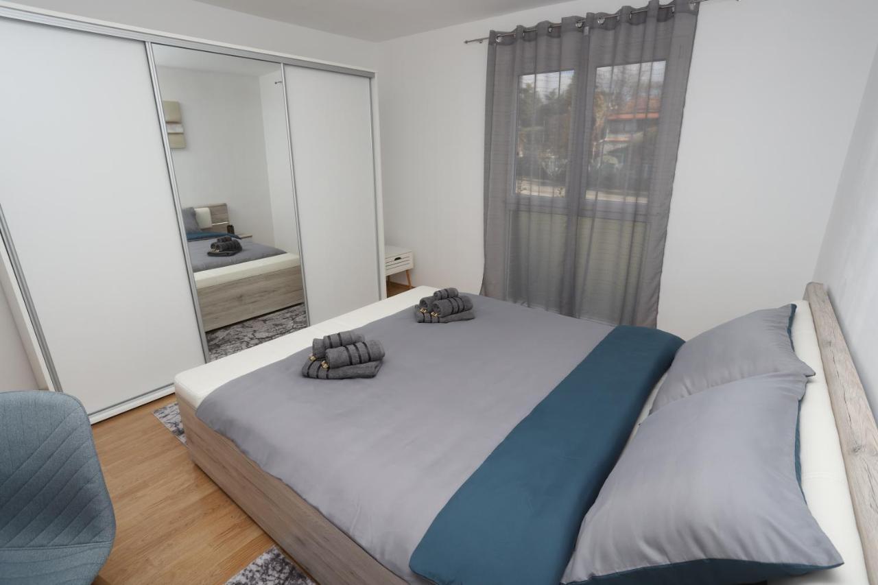 Apartman Perla Deluxe Porec Exterior photo