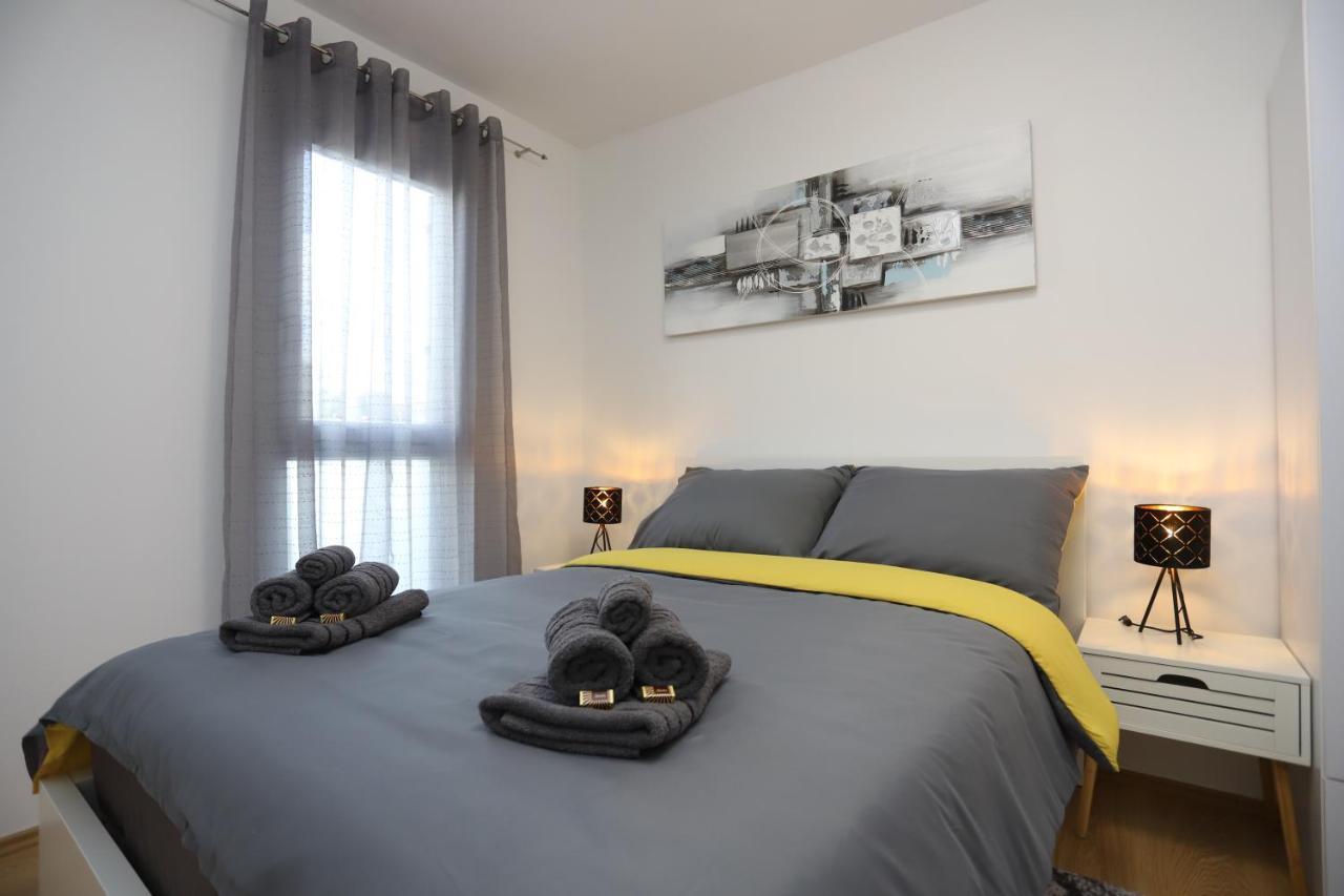 Apartman Perla Deluxe Porec Exterior photo